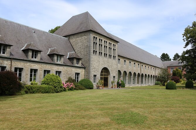 Small Group Dinant's, Castle and Beer Monastery Expedition - Dinner in Chimay: where the beer story becomes a full meal