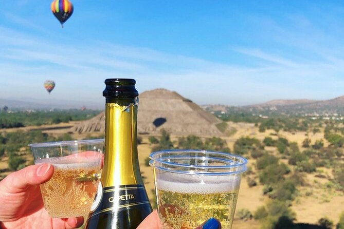 Sunrise at Teotihuacan: Balloon, Food & Beer - Breakfast in a cave: San Martín de las Pirámides and the food you’ll remember