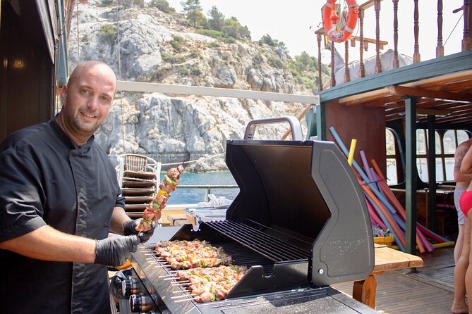 Sunset Cruise with Greek BBQ & Unlimited Aperol Spritz, Beer Wine - Key highlights to care about before you go