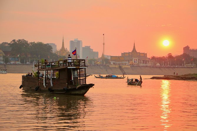 Sunset Cruise with unlimited beer & soft drinks -English speaking guide on board - Key things to notice before you go