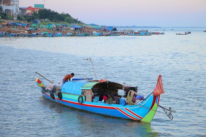 Sunset Cruise with unlimited beer & soft drinks -English speaking guide on board - Stilted houses and a fishing village: a more authentic river look