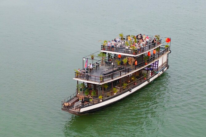Sunset Cruise with unlimited beer & soft drinks -English speaking guide on board - What’s included: unlimited beer, soft drinks, and fruit on the water