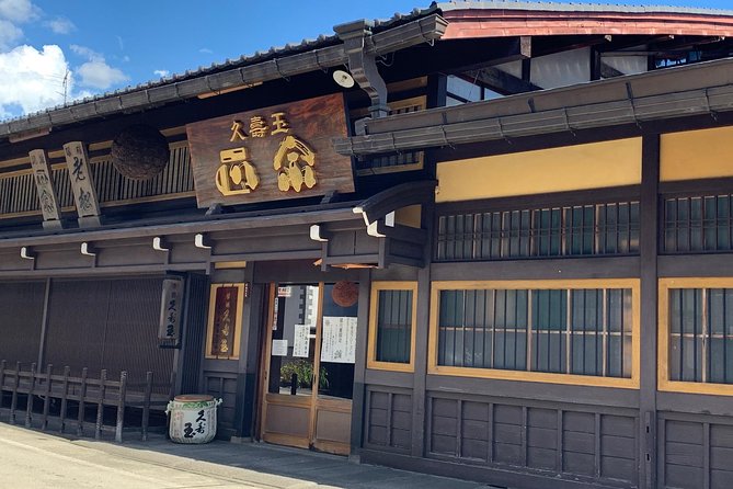 Takayama: Authentic Sake Tasting at a Historic Brewery - A 30-minute Takayama sake lesson that feels practical
