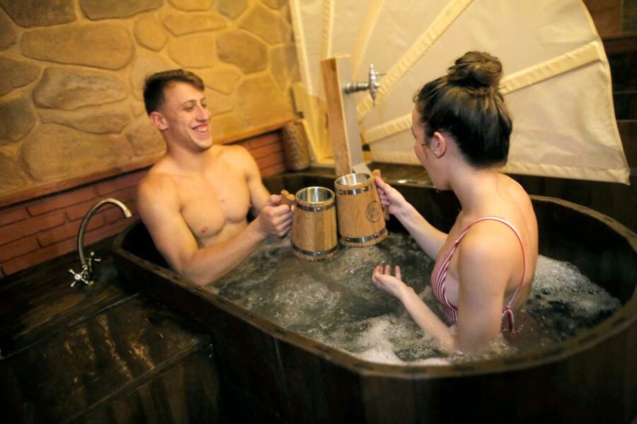 Tenerife: Beer Spa Experience with Tastings and Snacks - Cold Beer, Beer Jam, Cheese, and Chocolate Snacks