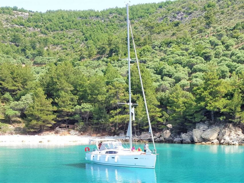 Thassos Island: Sailing Day Cruise Beer & Snack - Beer, wine, and a sandwich onboard: simple included comfort