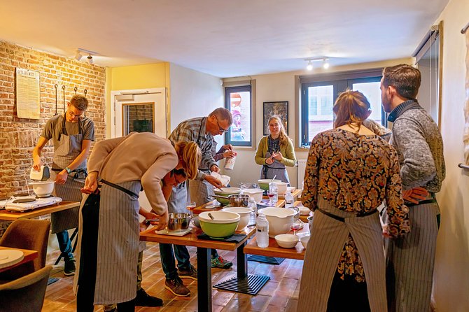 The Waffles 'n Beer Workshop in Bruges Centre - Key things that make this workshop worth your time