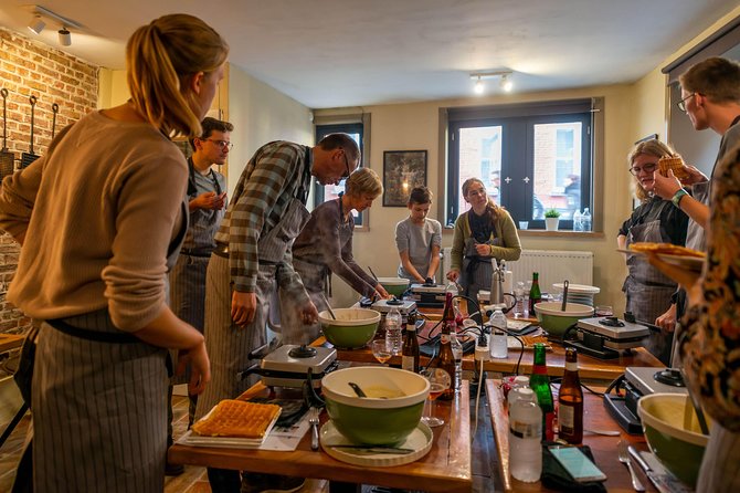 The Waffles 'n Beer Workshop in Bruges Centre - English-friendly for international groups
