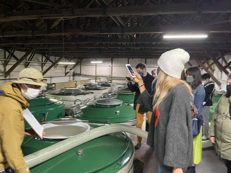 Tokyo: Toshimaya Sake Brewery Tour with Sake Tasting - A neighborhood brewery tour, not a museum stop
