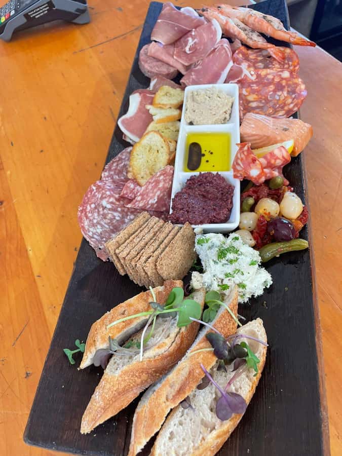 Waiheke: Scenic Taste and Graze Tour with Wine, Whisky, Beer - Key points worth knowing before you go
