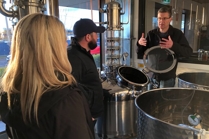 Wine, Beer & Spirits Discovery Tour of Sydney - The distillery stop: spirits tasting with tour access (and gin vibes)